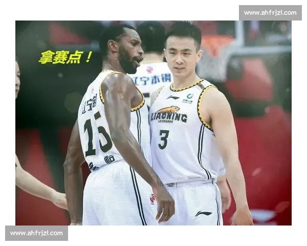 皇马来华对阵中国国家队 引发球迷热议与足球文化碰撞 皇马来华对阵中国国家队 引发球迷热议与足球文化碰撞