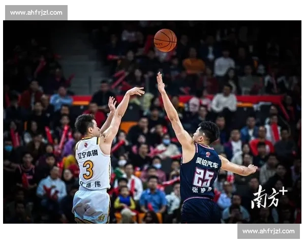 辽粤大战再燃烽火 辽宁广东鏖战背后的战略与球员较量揭秘 辽粤大战再燃烽火 辽宁广东鏖战背后的战略与球员较量揭秘